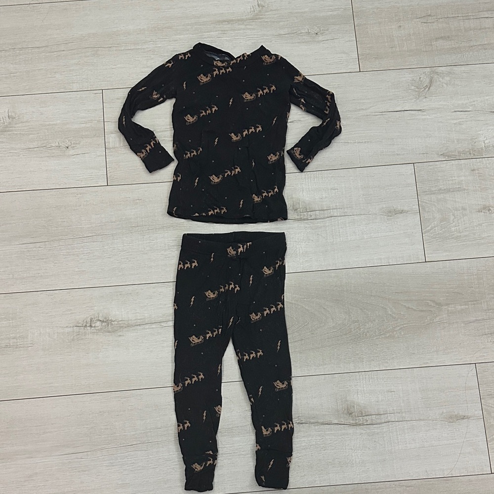Bums and Roses Santa’s Sleigh and Reindeer Print Pajama